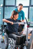 Aktivlifter Eazy-up flex mit manueller Spreizung inkl. Aktivgurt ECO